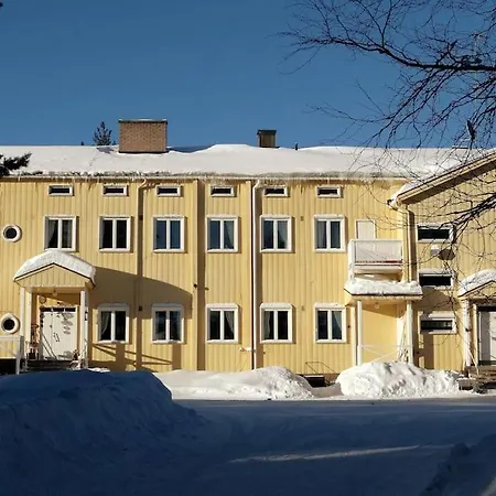 Holiday home The Old School Of Halosenranta Kemijarvi